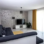 Big With Sea View! Сило