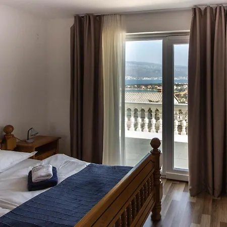 Big With Sea View! *
